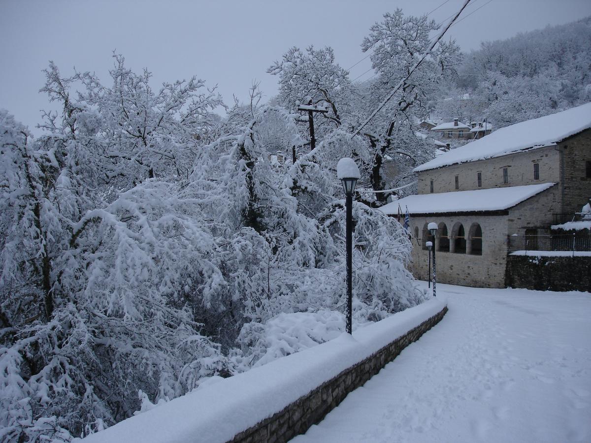 Tritoxo Guesthouse Koukkouli Екстер'єр фото
